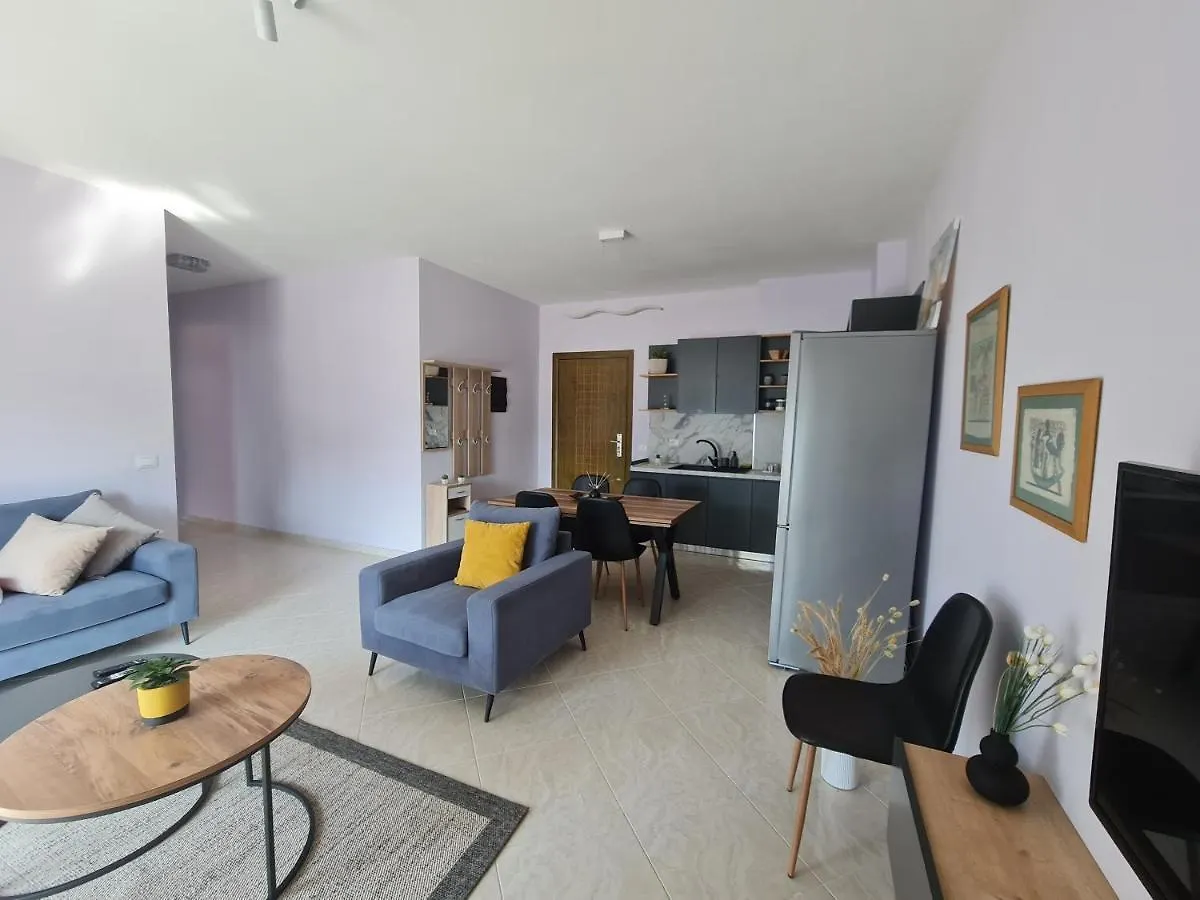 Elad Apartment In Lungomare Vlorë Albania