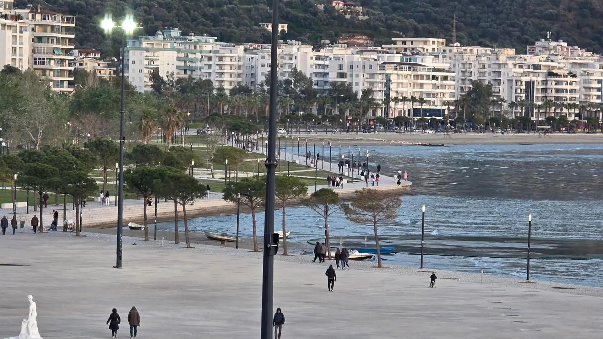 Elad Apartment In Lungomare location